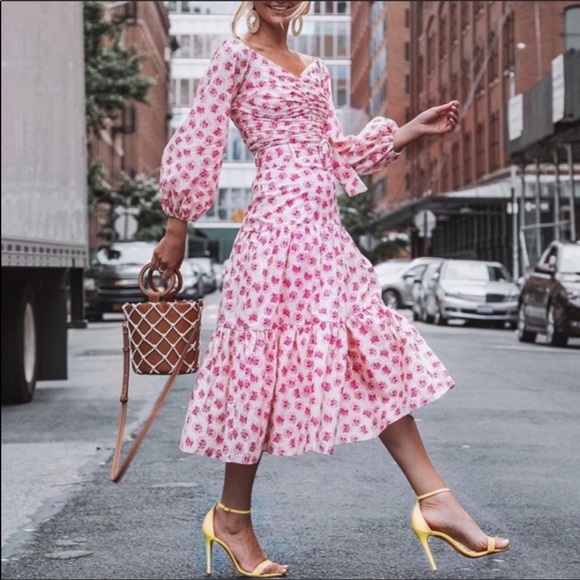 Zara Tops - Zara floral cropped blouse